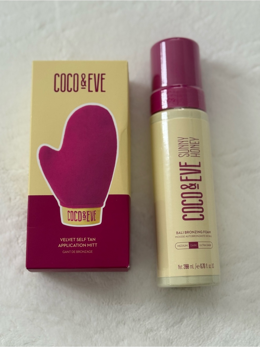 COCO & EVE Velvet Self Tan Mitt + Sunny Honey Bronzing Foam Shade Dark